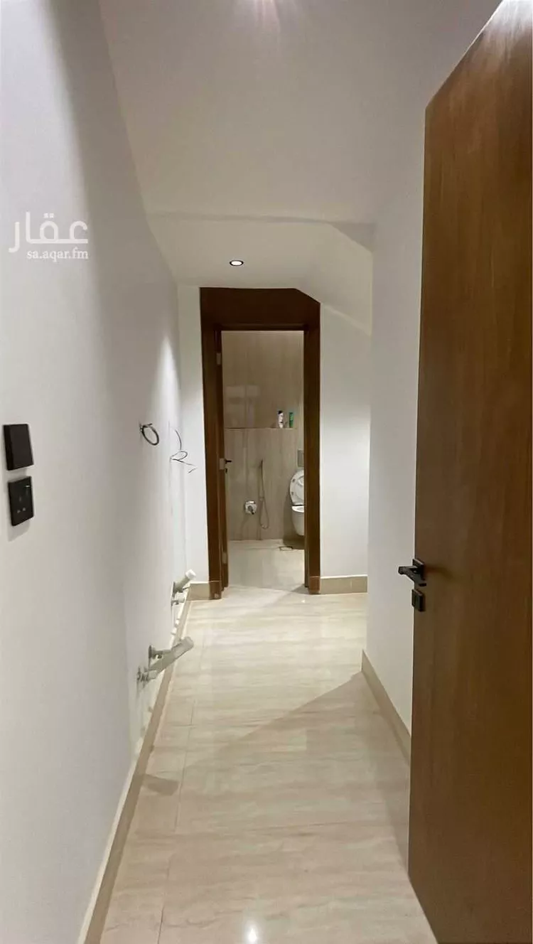 فيلا للبيع في شارع الصيرفي, حي النظيم, مدينة الرياض, منطقة الرياض صورة 3