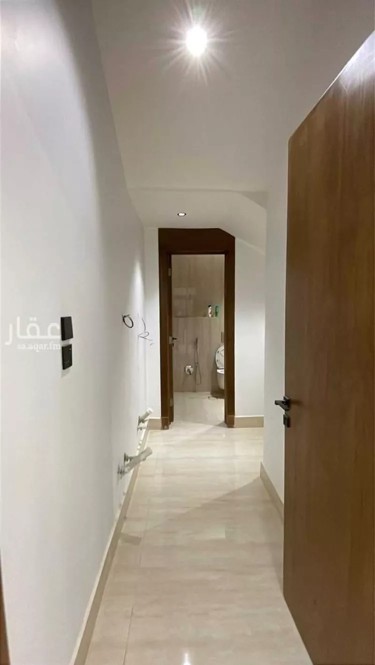 فيلا للبيع في شارع الصيرفي, حي النظيم, مدينة الرياض, منطقة الرياض صورة 2