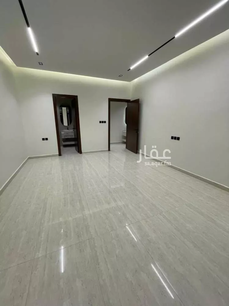 فيلا للبيع في شارع سعيد بن محمد المكناسي, حي الرمال, مدينة الرياض, منطقة الرياض صورة 4