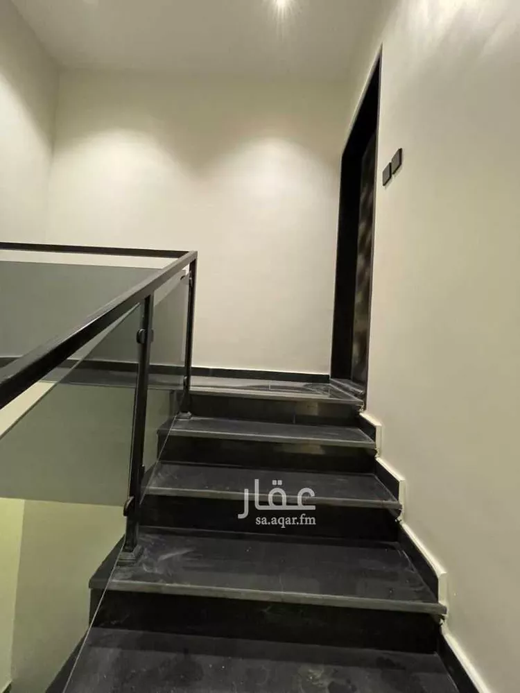 فيلا للبيع في شارع سعيد بن محمد المكناسي, حي الرمال, مدينة الرياض, منطقة الرياض صورة 3