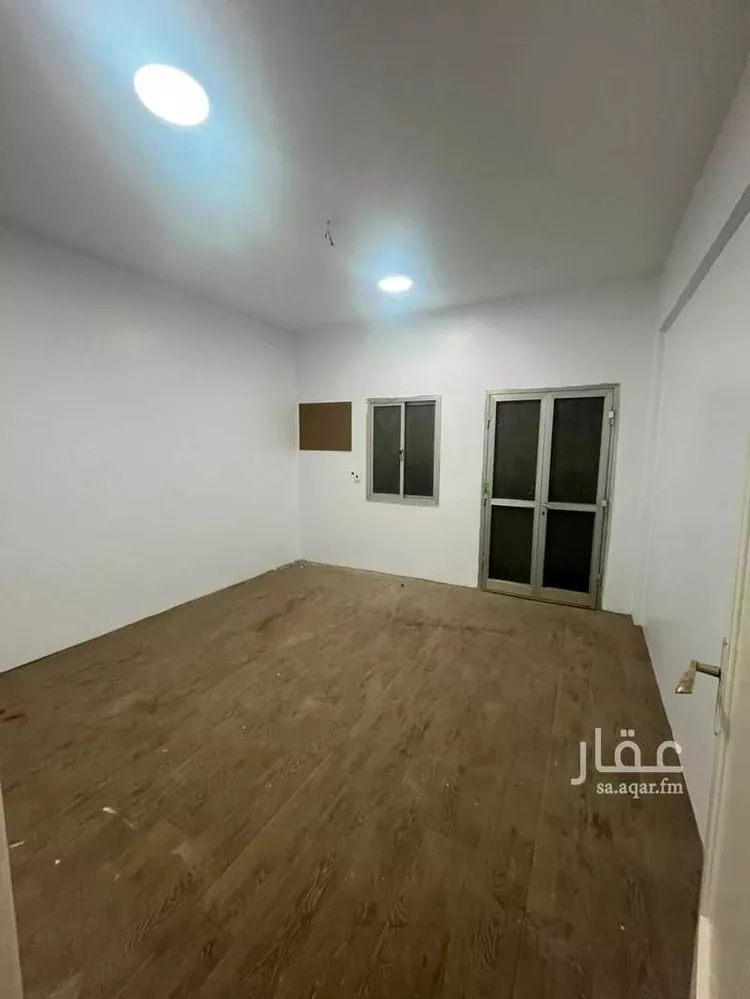 شقة للإيجار في شارع المراجع ، حي العزيزية ، جدة ، جدة صورة 2