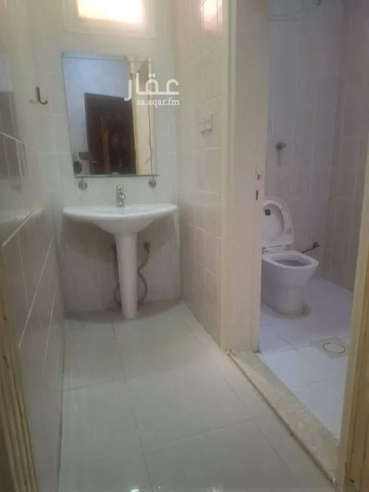 شقة للإيجار في طريق عثمان بن عفان الفرعي ، حي الفلاح ، الرياض ، منطقة الرياض