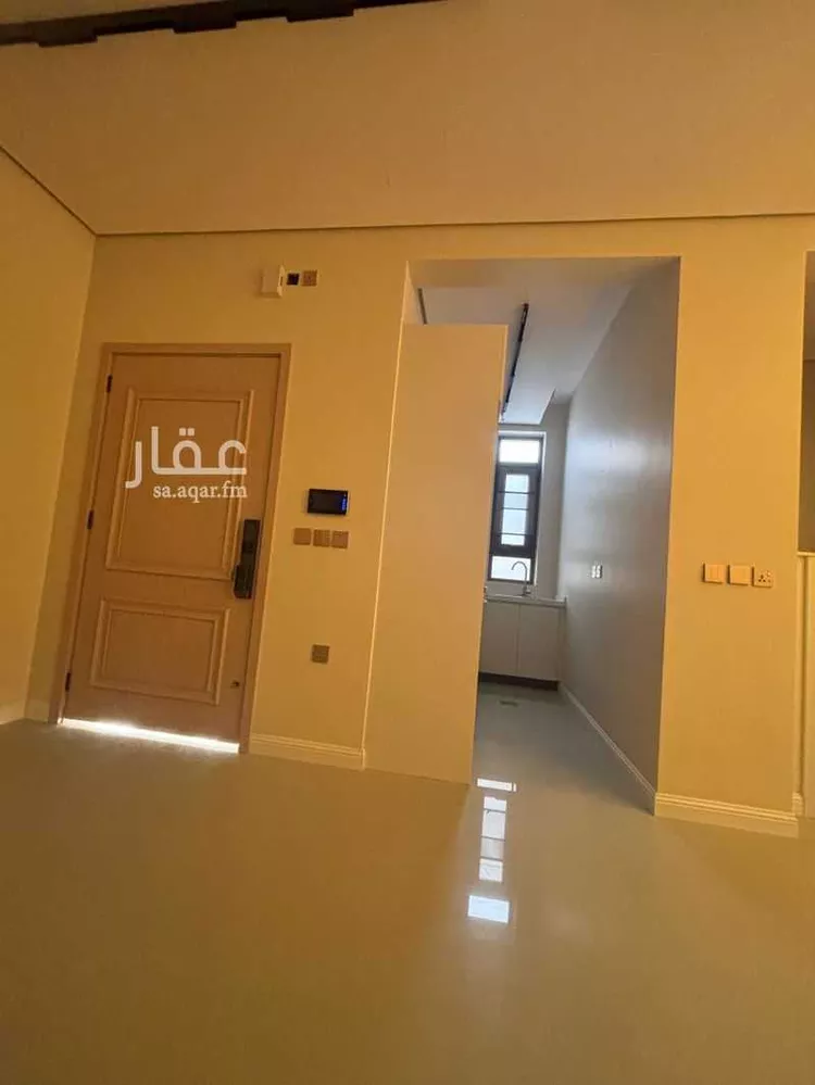 شقة للإيجار في شارع حمد الحقيل, حي الملك عبدالله, مدينة الرياض, منطقة الرياض صورة 2