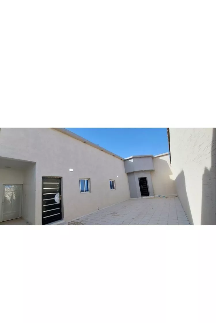 استراحة للإيجار في شارع صخر بن امية, حي الريان, مدينة حفر الباطن, المنطقة الشرقية صورة 2