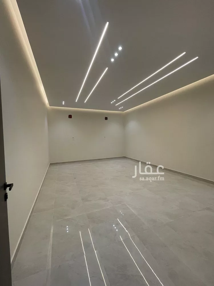 فيلا للبيع في شارع الاتحاد, حي النخيل, مدينة حفر الباطن, المنطقة الشرقية صورة 3