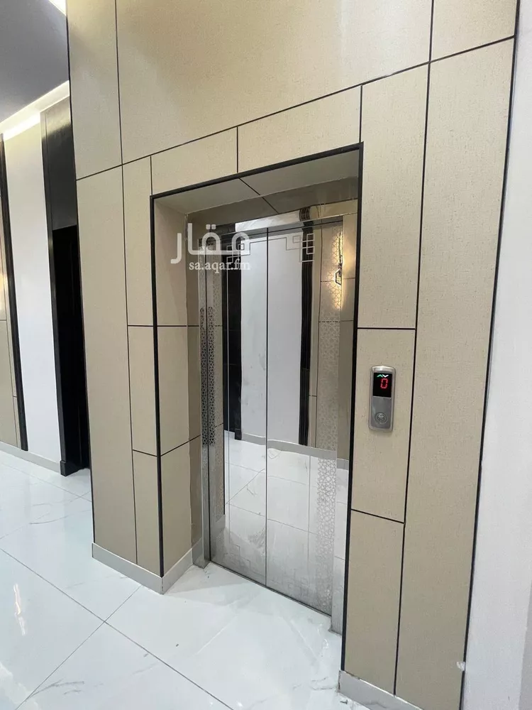 عمارة للبيع في شارع ابن ماجه, حي المحمدية, مدينة حفر الباطن, المنطقة الشرقية صورة 2