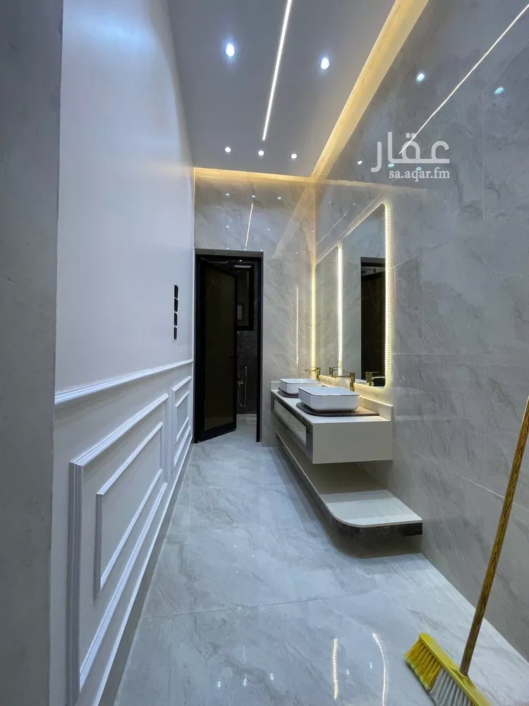 عمارة للبيع في شارع قرطبة 138, حي قرطبة, مدينة حفر الباطن, المنطقة الشرقية 7
