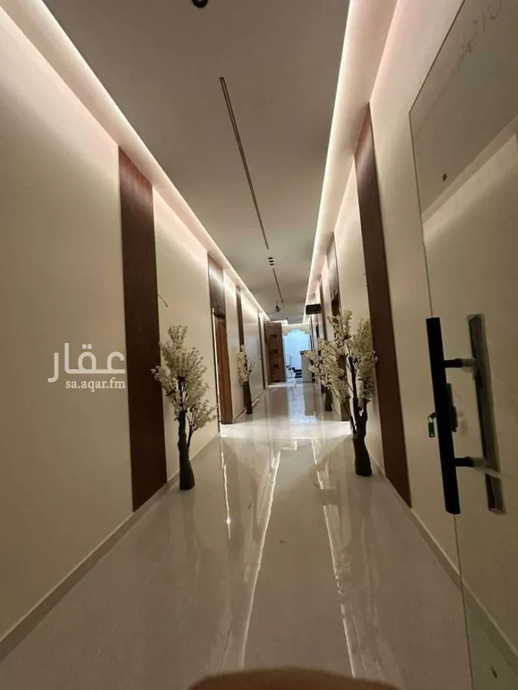 عمارة للبيع في شارع سلمان الفارسي, حي المحمدية, مدينة حفر الباطن, المنطقة الشرقية صورة 2