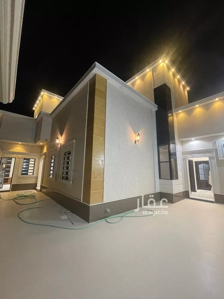 عمارة للبيع في حي الريان, مدينة حفر الباطن, المنطقة الشرقية صورة 3