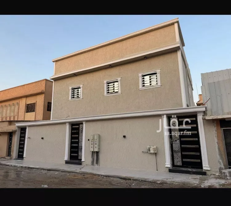 فيلا للبيع في شارع ابوموسى الأشعري 254, حي أبو موسى الأشعري, مدينة حفر الباطن, المنطقة الشرقية