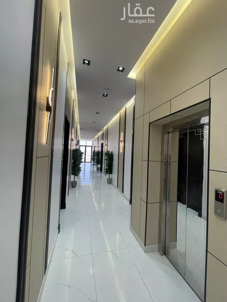 عمارة للبيع في شارع ابن ماجه, حي المحمدية, مدينة حفر الباطن, المنطقة الشرقية صورة 3