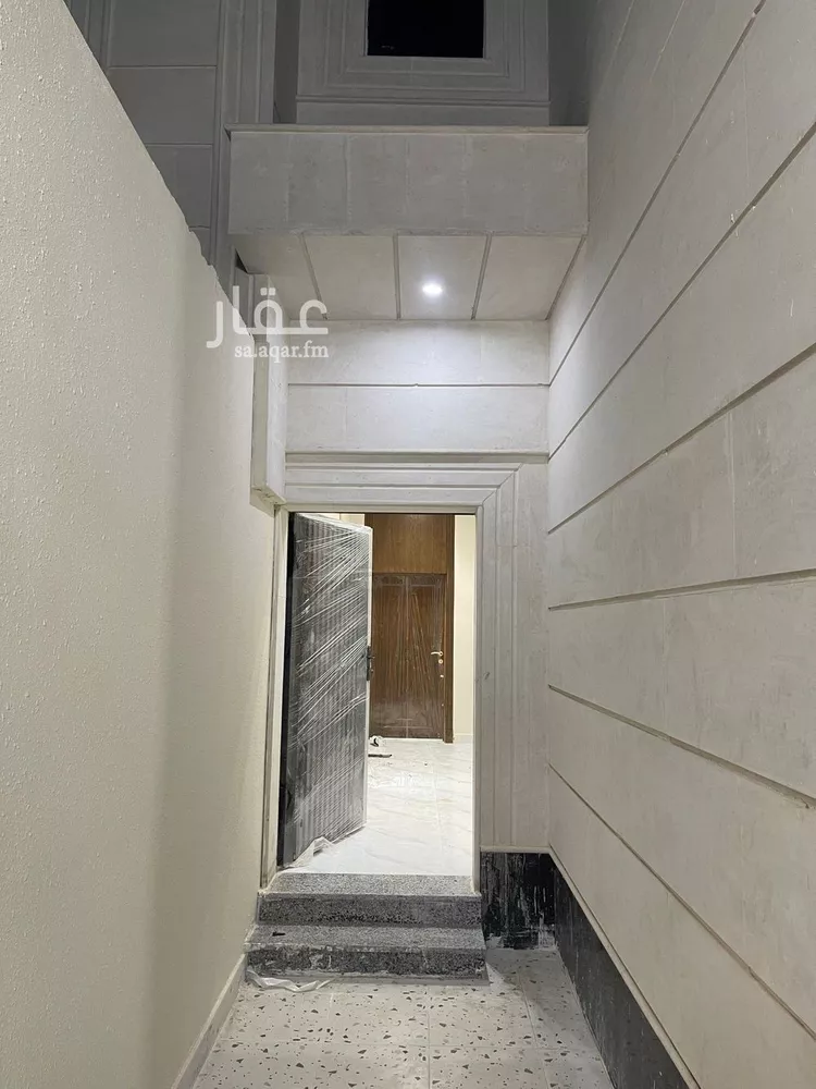 عمارة للبيع في شارع ابن عراق, حي المحمدية, مدينة حفر الباطن, المنطقة الشرقية