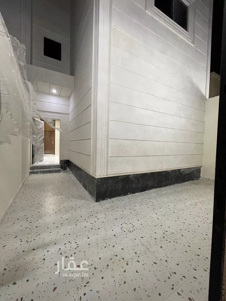 عمارة للبيع في شارع ابن عراق, حي المحمدية, مدينة حفر الباطن, المنطقة الشرقية صورة 5