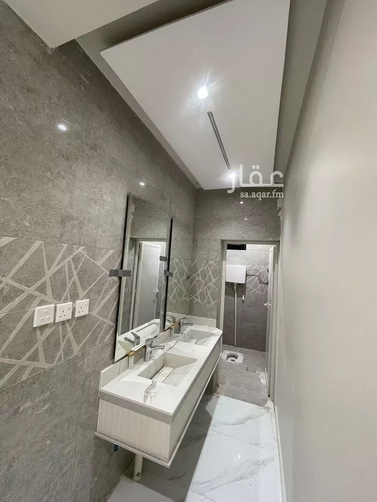 عمارة للبيع في شارع ابن عراق, حي المحمدية, مدينة حفر الباطن, المنطقة الشرقية صورة 2