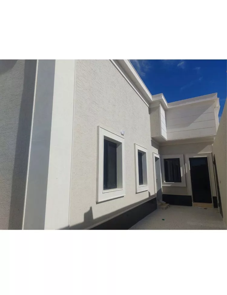 عمارة للبيع في شارع الجموح الانصاري, حي اليرموك, مدينة حفر الباطن, المنطقة الشرقية صورة 5