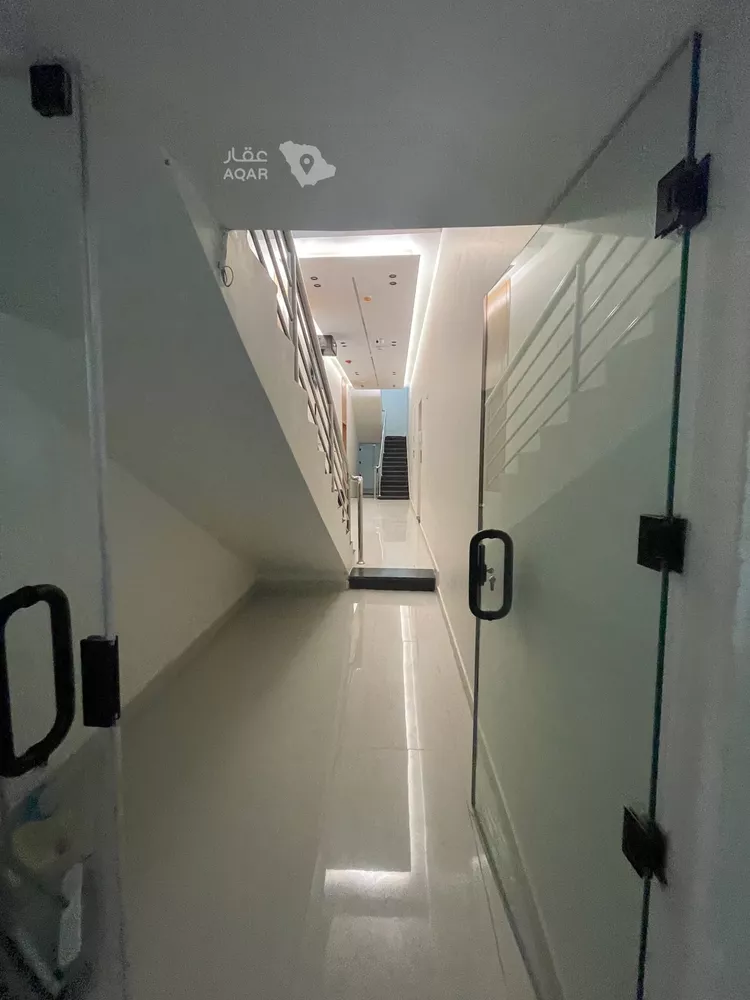 عمارة للبيع في شارع سعد بن ابي وقاص, حي المحمدية, مدينة حفر الباطن, المنطقة الشرقية 3