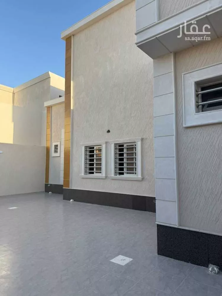 عمارة للبيع في شارع سعد بن سهل, حي اليرموك, مدينة حفر الباطن, المنطقة الشرقية صورة 2