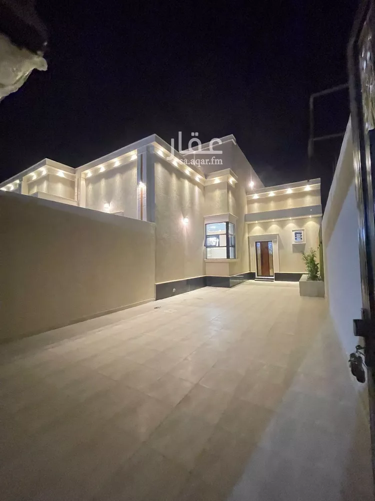 عمارة للبيع في شارع YR103, حي اليرموك, مدينة حفر الباطن, المنطقة الشرقية صورة 3