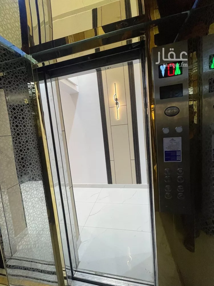 عمارة للبيع في شارع ابن ماجه, حي المحمدية, مدينة حفر الباطن, المنطقة الشرقية 9