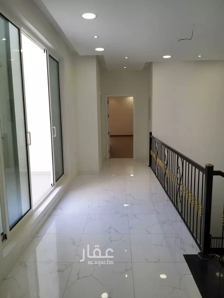 فيلا للبيع في شارع ذهبان, حي الضباب, مدينة الدمام, المنطقة الشرقية صورة 5