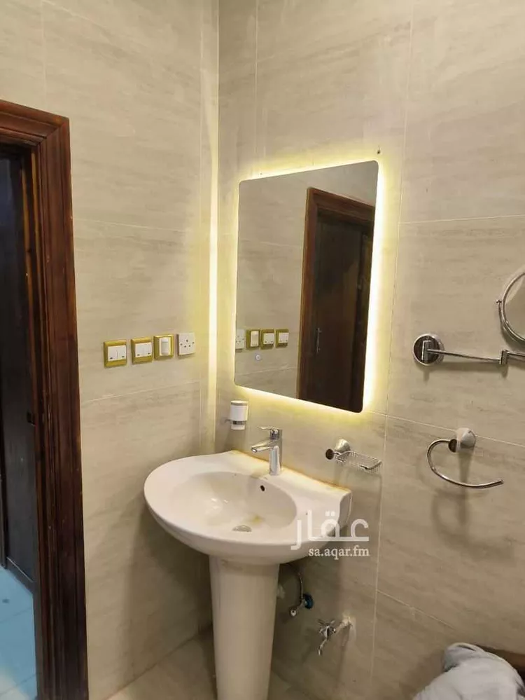 فيلا للإيجار في شارع المسيب بن شريك, حي بئر عثمان, مدينة المدينة المنورة, منطقة المدينة المنورة صورة 3