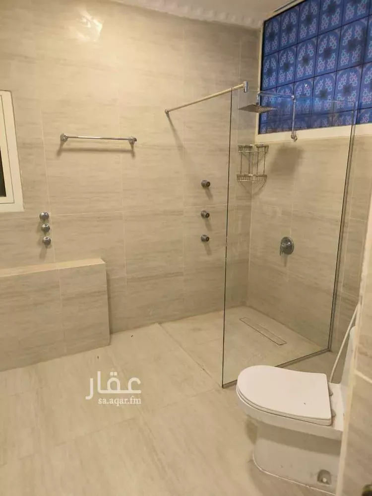 فيلا للإيجار في شارع المسيب بن شريك, حي بئر عثمان, مدينة المدينة المنورة, منطقة المدينة المنورة