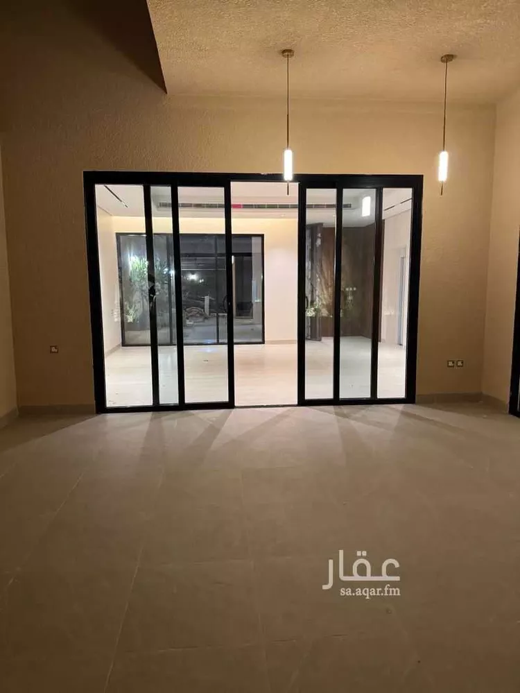 فيلا للبيع في شارع عبدالرحمن بن قاسم, حي ظهرة العودة شرق, مدينة الدرعية, منطقة الرياض صورة 5