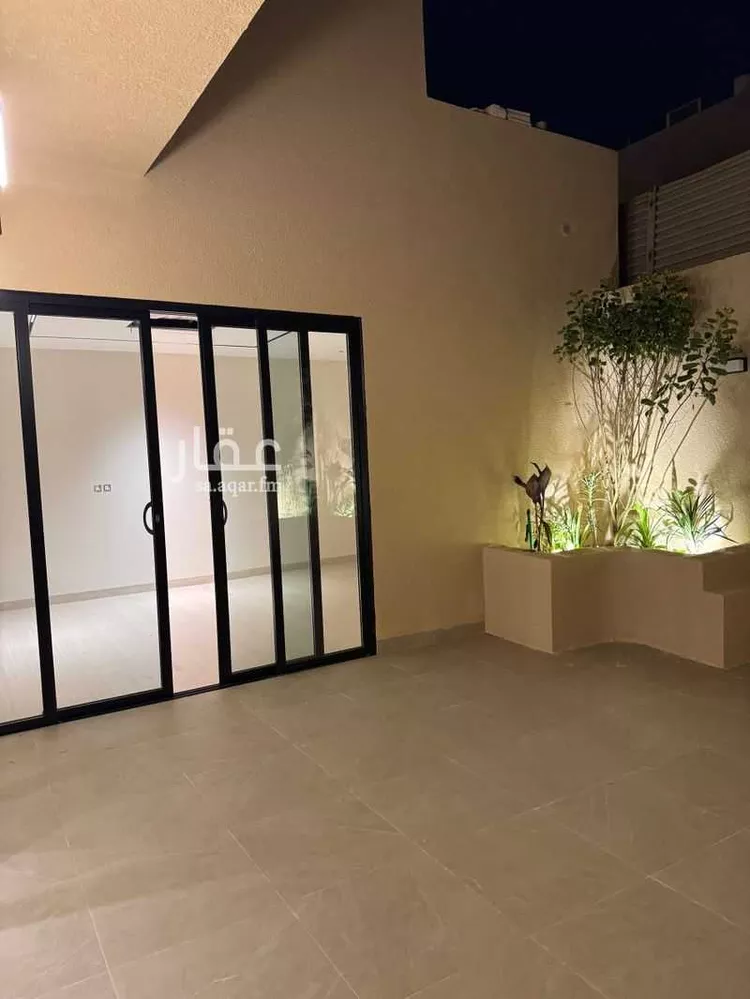 فيلا للبيع في شارع عبدالرحمن بن قاسم, حي ظهرة العودة شرق, مدينة الدرعية, منطقة الرياض صورة 3