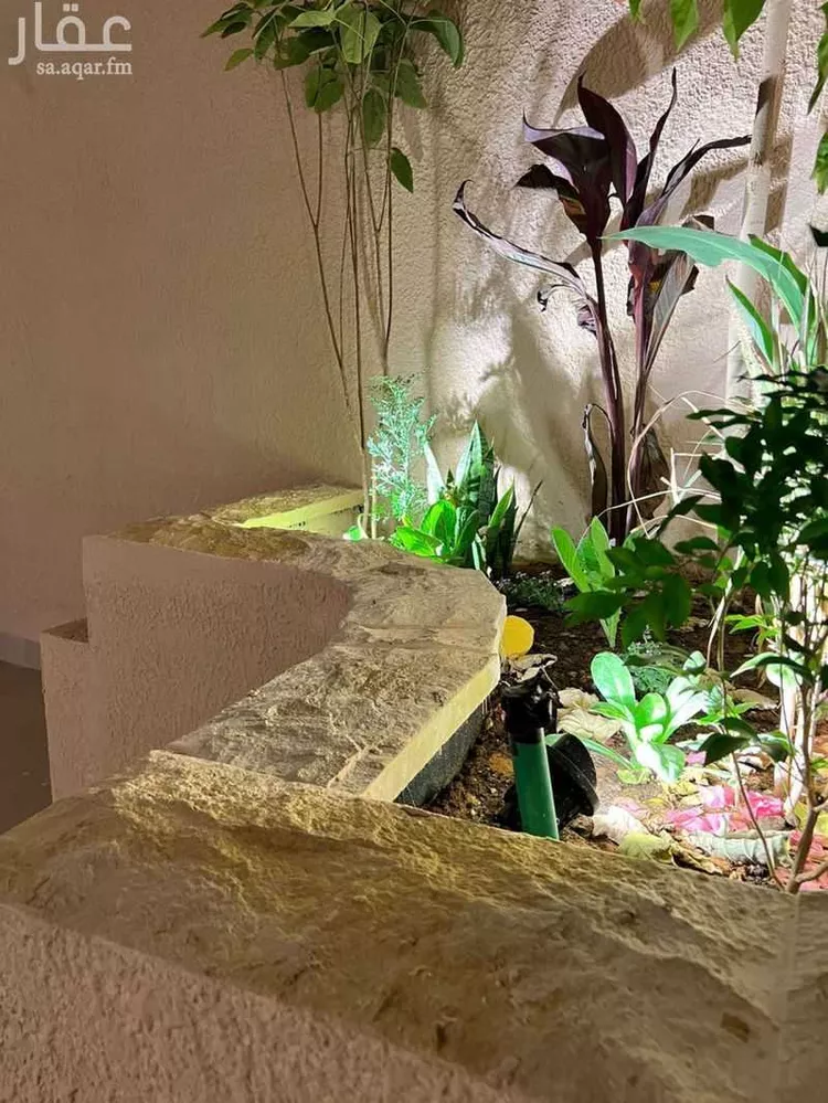 فيلا للبيع في شارع عبدالرحمن بن قاسم, حي ظهرة العودة شرق, مدينة الدرعية, منطقة الرياض صورة 4