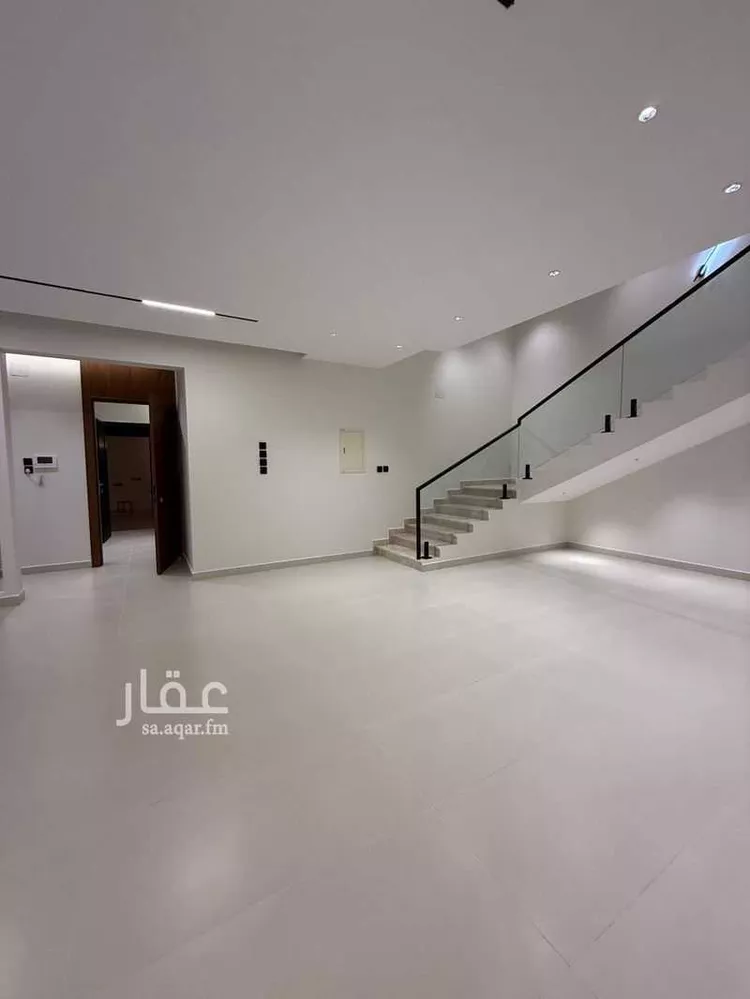 عمارة للبيع في شارع فرعي, حي العونية, مدينة عنيزة, منطقة القصيم