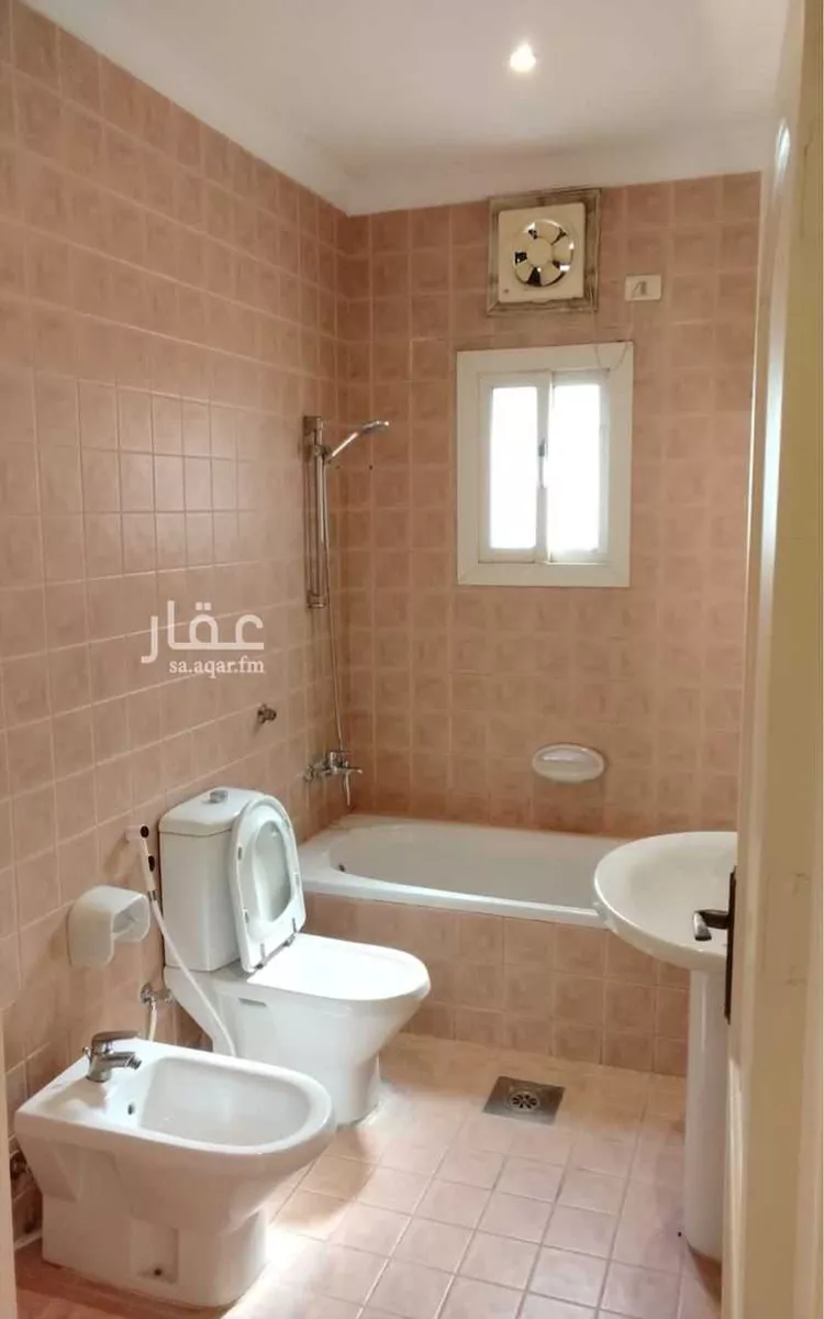 شقة للإيجار في شارع احمد بن طولون, حي الرويس, مدينة جدة, منطقة مكة المكرمة صورة 4