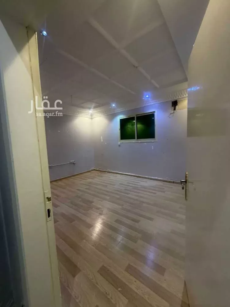 فيلا للإيجار في شارع محمد بن عبدالمنعم الطائفي, حي العريجاء الأوسط, مدينة الرياض, منطقة الرياض صورة 3