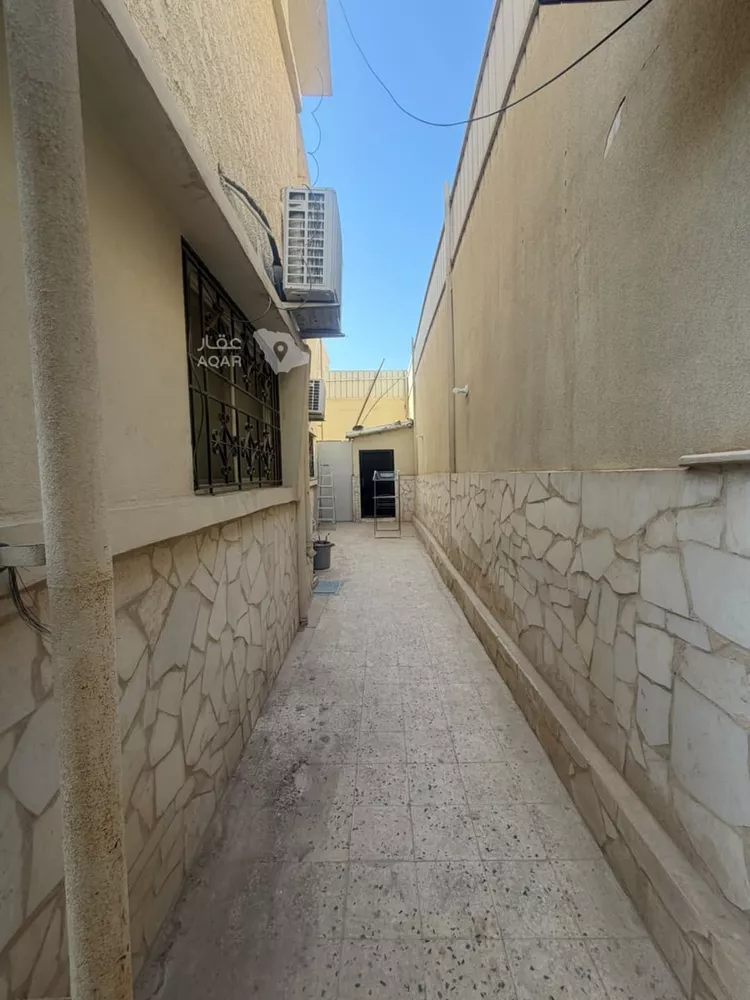 فيلا للبيع في شارع أديمة, حي عليشة, مدينة الرياض, منطقة الرياض 9