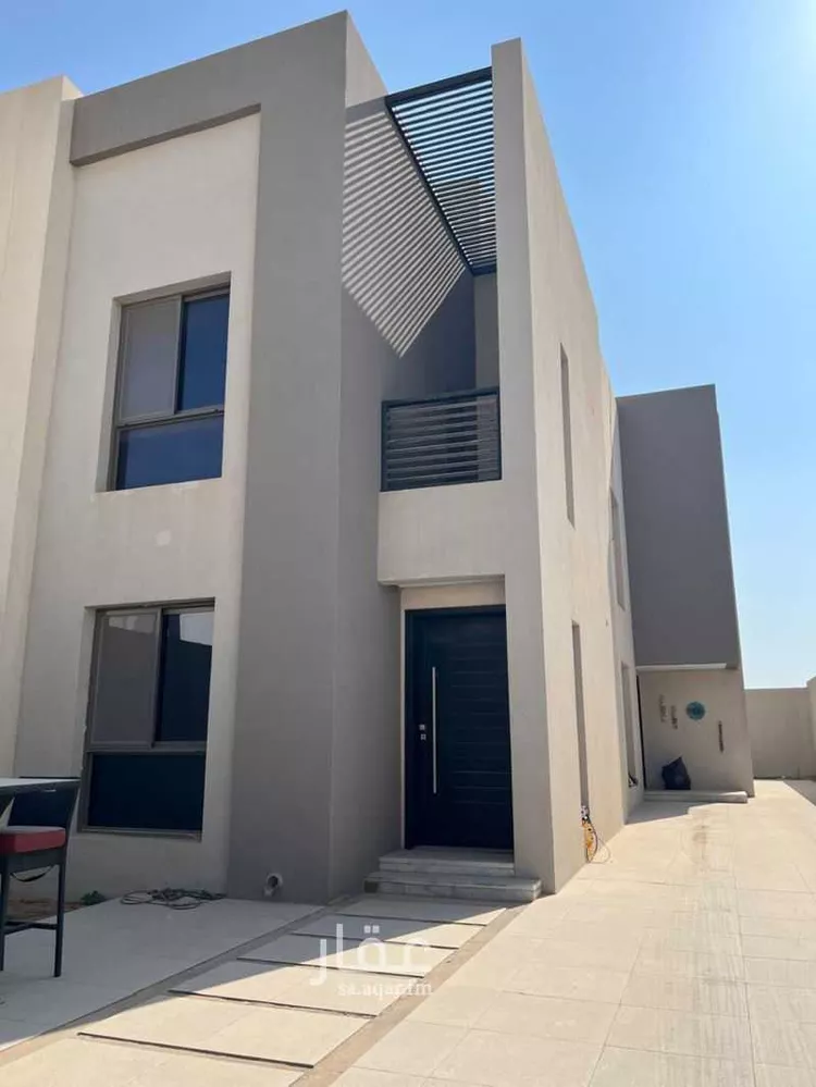 فيلا للبيع في شارع عباس الجوهري, حي عكاظ, مدينة الرياض, منطقة الرياض صورة 5