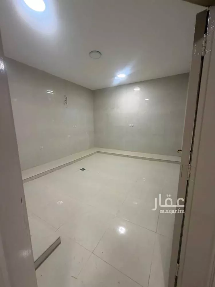 Floor for Rent in Riyadh Dhahrat Al Badi'ah