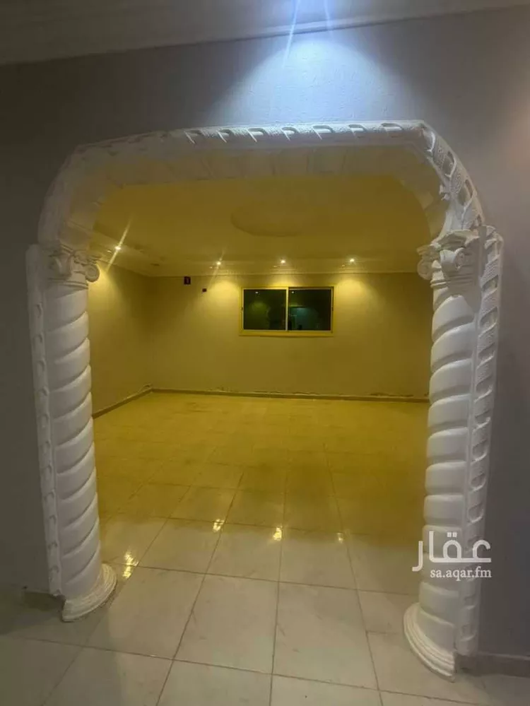 فيلا للإيجار في شارع محمد بن عبدالمنعم الطائفي, حي العريجاء الأوسط, مدينة الرياض, منطقة الرياض صورة 4