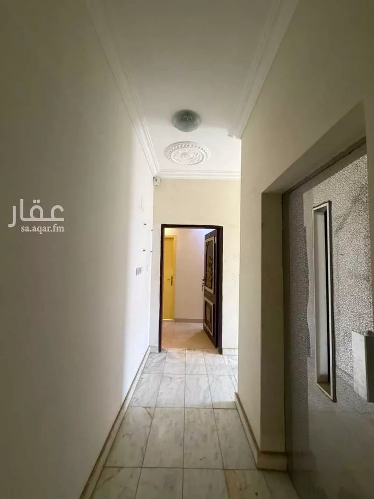 Commercial Office for Rent in Riyadh Al Uraija Al Gharbiyah صورة 4