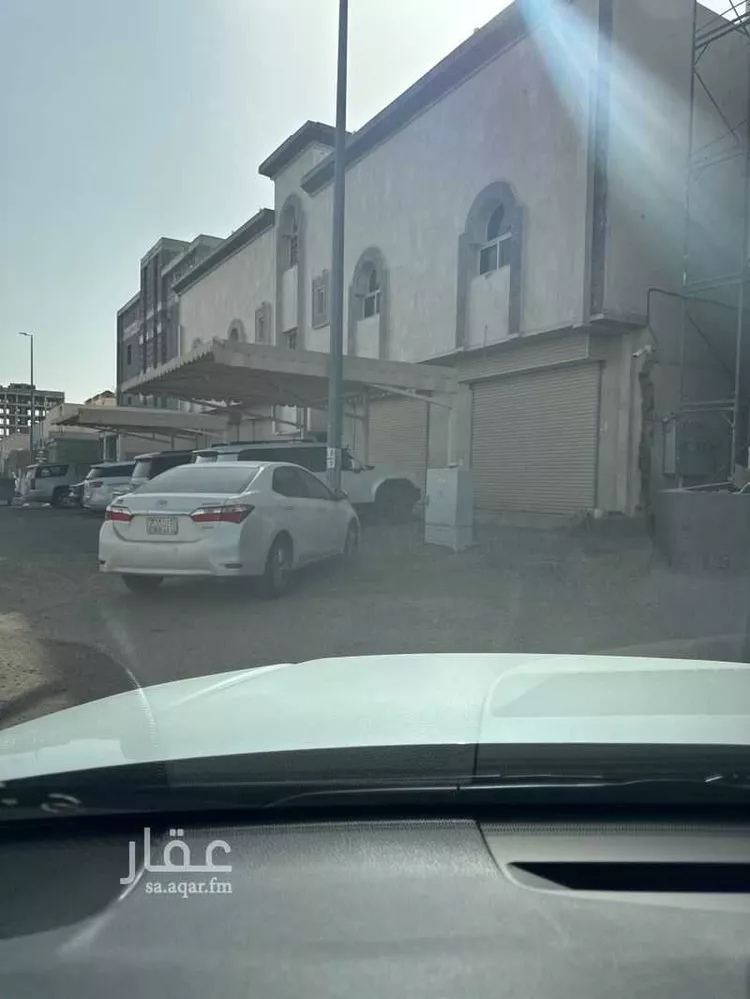 مستودع للإيجار في شارع بشر بن عبدالله السلمي, حي الدفاع, مدينة المدينة المنورة, منطقة المدينة المنورة