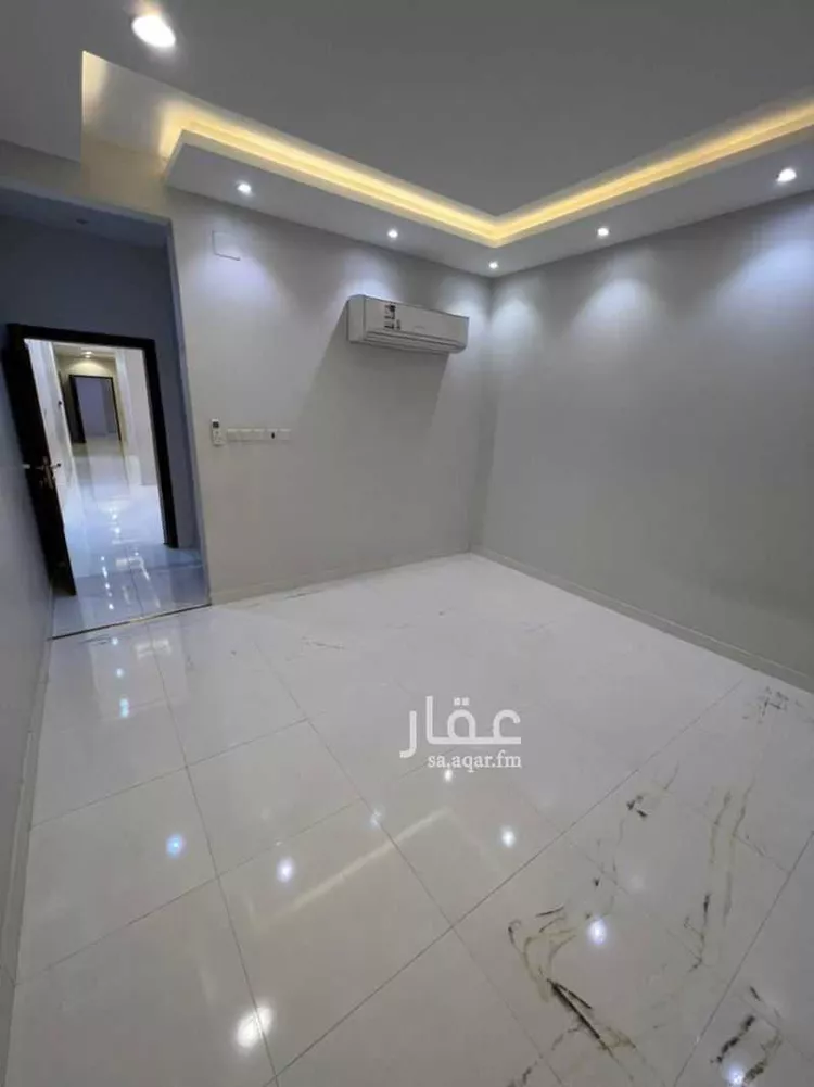 فيلا للإيجار في شارع خميس الشعراء ، حي المحالة ، لعصان ، منطقة عسير 8