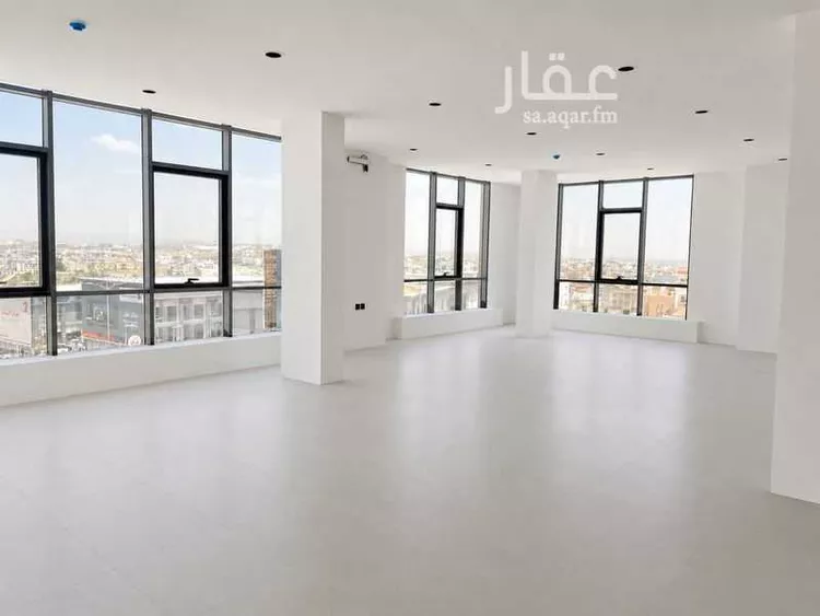 مكتب تجاري للإيجار في شارع الامام محمد بن سعود, حي الظرفة, مدينة خميس مشيط, منطقة عسير صورة 4