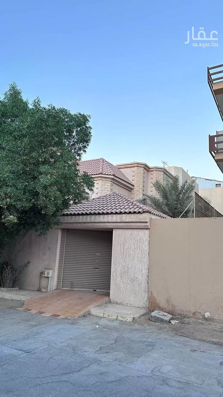 فيلا للإيجار في شارع عبدالله بن الزبير, حي الفيصلية, مدينة الدرعية, منطقة الرياض صورة 2