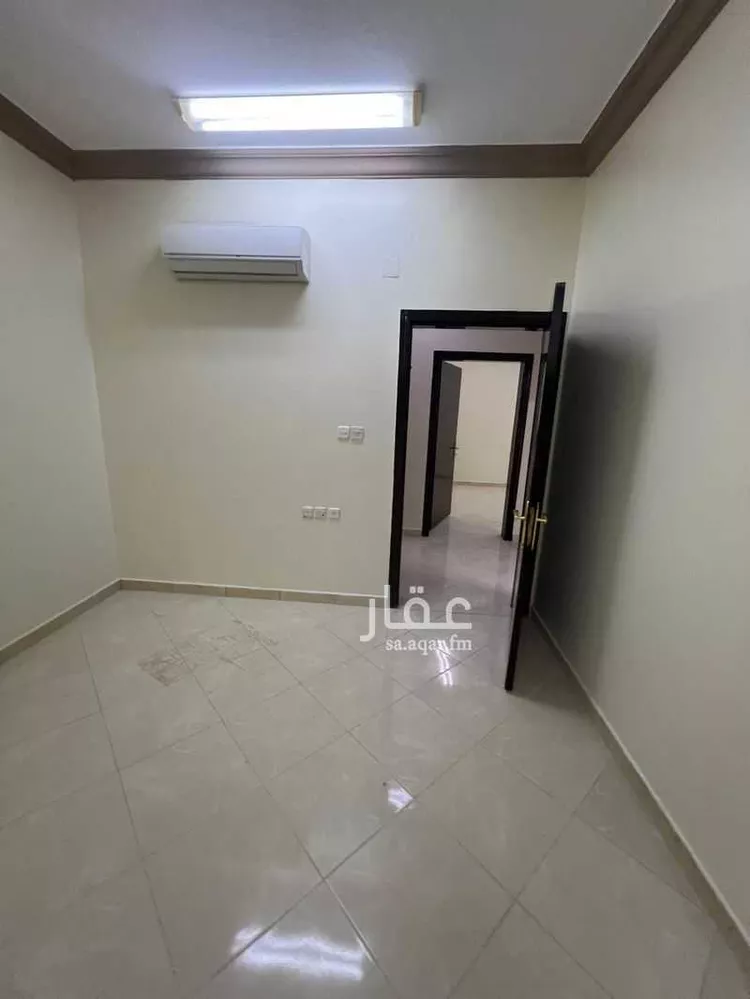 شقة للإيجار في شارع الديوان, حي العزيزية, مدينة الرياض, منطقة الرياض صورة 4