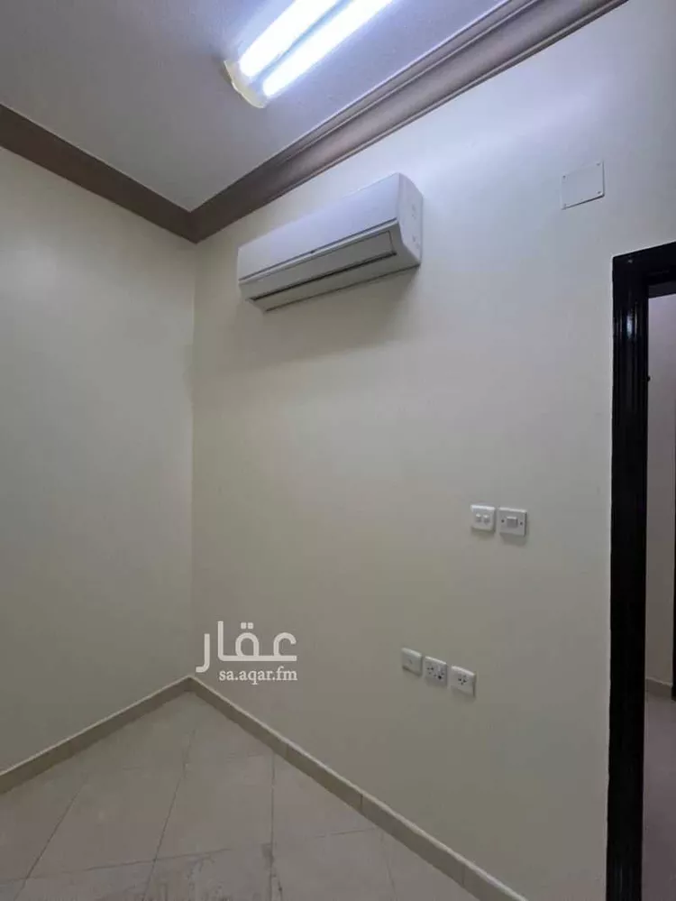 شقة للإيجار في شارع الديوان, حي العزيزية, مدينة الرياض, منطقة الرياض صورة 5