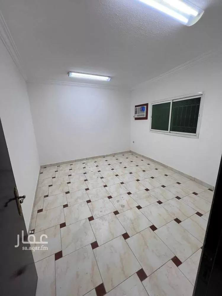 شقة للإيجار في شارع نهاوند, حي العزيزية, مدينة الرياض, منطقة الرياض صورة 2