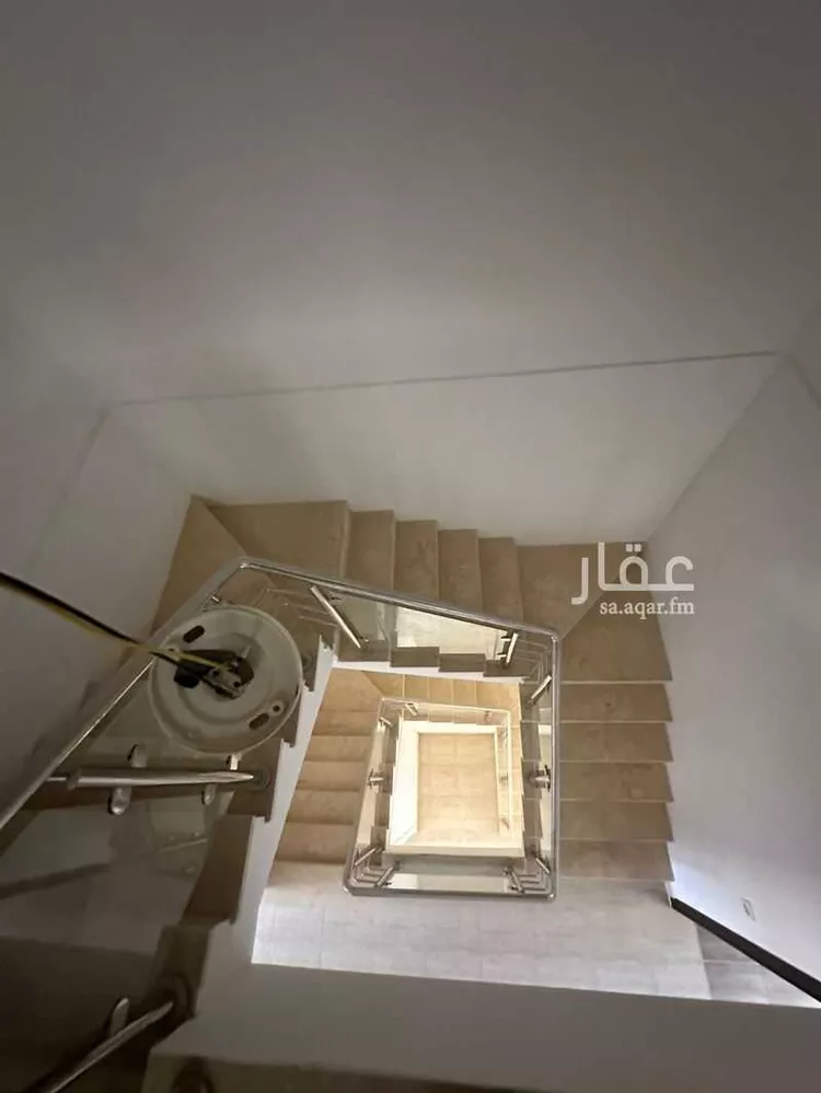 فيلا للإيجار في شارع أبي الغنائم الكتان ، حي مطار الملك خالد الدولي ، الرياض ، منطقة الرياض صورة 3