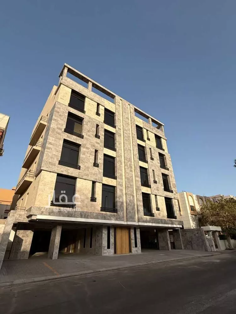 عمارة للبيع في شارع الرملي, حي الروضة, مدينة جدة, منطقة مكة المكرمة 1 صورة