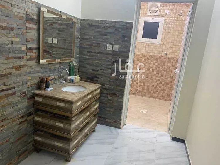 Floor for Rent in Abu `Arish Ar Rabie 7