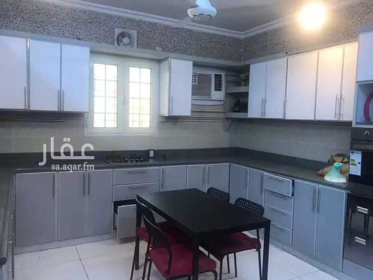 Floor for Rent in Abu `Arish Ar Rabie 11