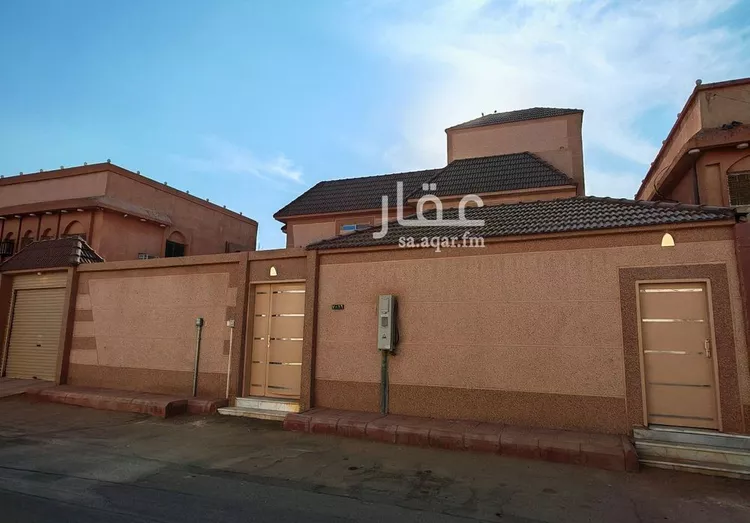 فيلا للبيع في شارع محمد بن الحداد ، حي النقع الغربية ، بريدة ، بريدة صورة 2