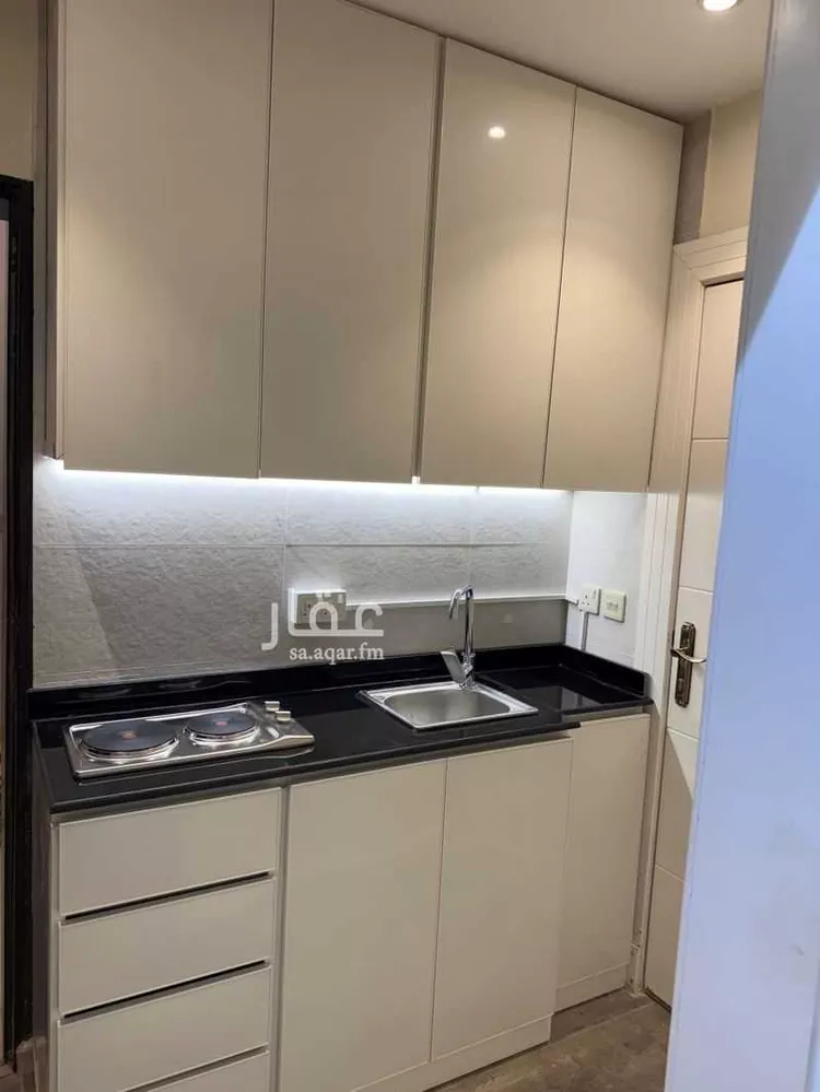 غرفة للإيجار في شارع رقم 412 ، حي الملقا ، الرياض ، منطقة الرياض صورة 2